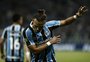 A análise do pênalti que resultou em gol do Grêmio no Gre-Nal 444; veja vídeo