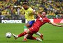 Casemiro defende Neymar, mas dribla questão política