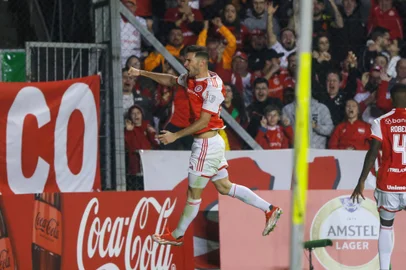 Lucas Alario, do Internacional, comemora o seu gol durante partida com a equipe do Delfin (EQU) válida pela 6ª rodada do Grupo C da Copa Sul-Americana 2024 disputada no Estádio Alfredo Jaconi, em Caxias do Sul (RS), neste sábado, 8 de junho de 2024.Foto: Ricardo Duarte/InternacionalIndexador: ricardo duarte<!-- NICAID(15784095) -->