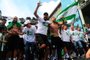 CAXIAS DO SUL, RS, BRASIL, 26/11/2023. Festa da torcida do Juventude no Alfredo Jaconi, no retorno do grupo que conquistou o acesso à Série A do Campeonato Brasileiro. Lateral Alan Ruschel comandou a papada. (Porthus Junior/Agência RBS)<!-- NICAID(15609093) -->