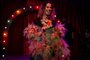 Espetáculo da Cia. Rústica, "Estrela Dinn" celebra travestis e mundo do cabaré<!-- NICAID(15661827) -->