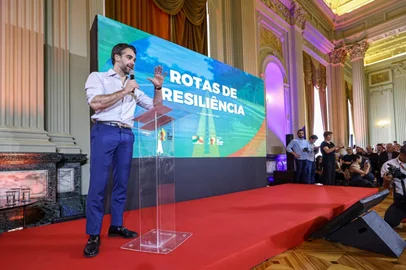 Eduardo Leite anuncia investimentos em rodovias estaduais<!-- NICAID(16179768) -->