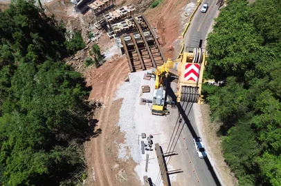 BR-470, entre Bento Gonçalves e Veranópolis, terá bloqueio total na noite de quinta-feira<!-- NICAID(16207122) -->