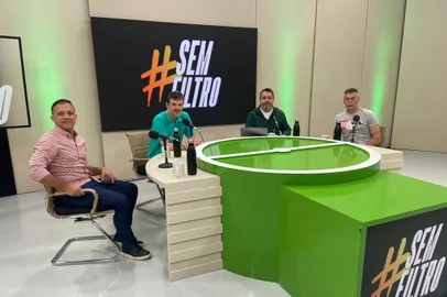 Sem Filtro ao vivo repercute clássico Gre-Nal 443<!-- NICAID(15894469) -->