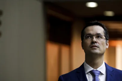 PORTO ALEGRE, RS, BRASIL, 15.08.2023: Por sugestão do vereador Ramiro Rosário (PSDB), o ex-procurador e ex-deputado Deltan Dallagnol recebeu a comenda Porto do Sol da Camara de Porto Alegre. Foto: Camila Hermes/Agencia RBS<!-- NICAID(15511352) -->