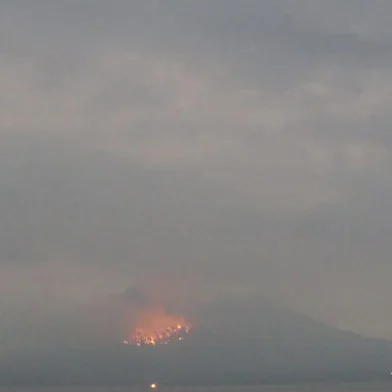 This video grab taken by Jiji Press on July 24, 2022 from the live footage of Japan Meteorological Agency surveillance camera shows the Sakurajima eruption in Kagoshima prefecture. (Photo by various sources / AFP) / Japan OUT / RESTRICTED TO EDITORIAL USE - MANDATORY CREDIT "AFP PHOTO / Japan Meteorological Agency via Jiji Press" - NO MARKETING - NO ADVERTISING CAMPAIGNS - DISTRIBUTED AS A SERVICE TO CLIENTSEditoria: DISLocal: KagoshimaIndexador: -Secao: volcanic eruptionFonte: Japan Meteorological AgencyFotógrafo: STR<!-- NICAID(15157568) -->