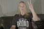 Nicko McBrain, baterista do Iron Maiden, posta vídeo para contar sobre sua saúde após sofrer AVC.<!-- NICAID(15499876) -->