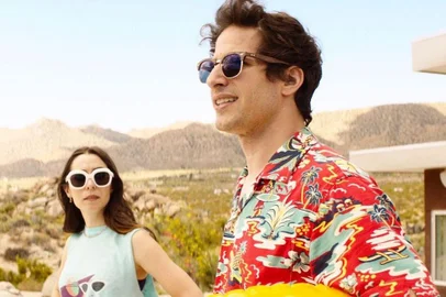 Palm Springs (2020), com Andy Samberg e Cristin Milioti<!-- NICAID(15126177) -->