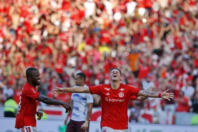 Porto Alegre, RS, Brasil, 03/02/2024 - SC Internacional vs SER Caxias pelo Campeonato Gaúcho 2024 no Beira-Rio - Enner Valencia, Lucca.  Foto: Lauro Alves/Agência RBS<!-- NICAID(15669080) -->