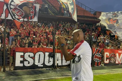 Emerson da Rosa é apresentado como novo dono do Brasil de Pelotas<!-- NICAID(16200250) -->