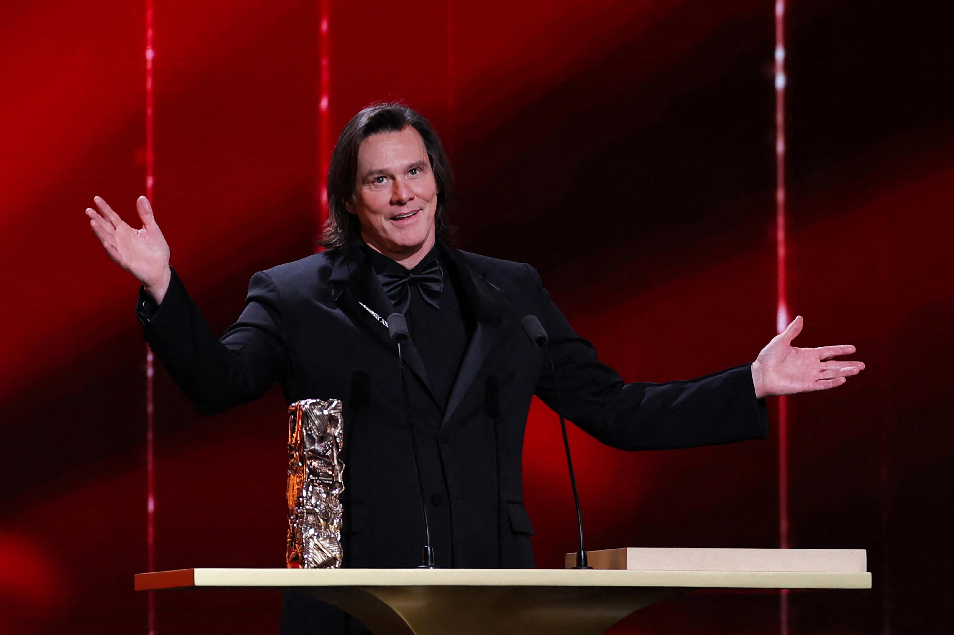 Jim Carrey está irreconhecível!