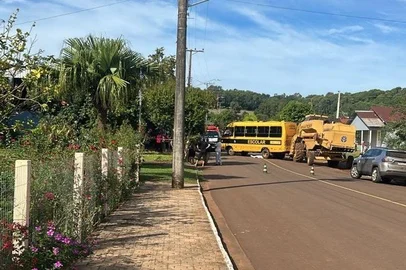 Idoso morre após ser atropelado por ônibus escolar desgovernado no noroeste do RS