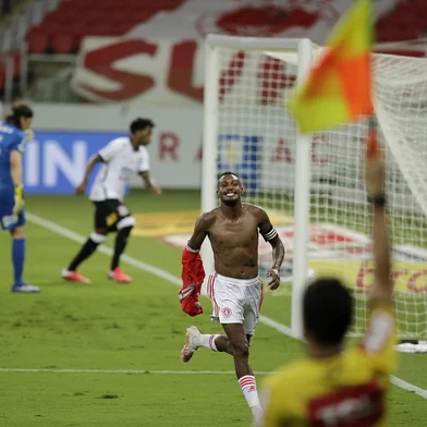 PORTO ALEGRE, RS, BRASIL - 25.02.2021 - O Inter recebe o Corinthians no Estádio Beira-Rio, pela 38ª e última rodada do Brasileirão. (Foto: Mateus Bruxel/Agencia RBS)<!-- NICAID(14723253) -->