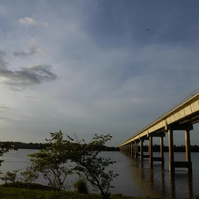 *** Rota do Sol ll- RicardoW ***Rota do Sol, Ponte Internacional, que divide São Borja no Brasil e Santo Tomé na Argentina.Rio Uruguai<!-- NICAID(1044517) -->