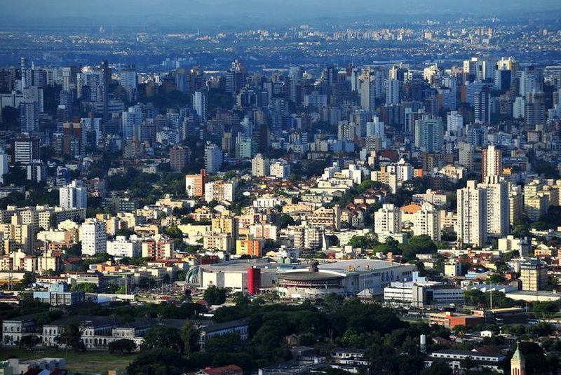 Vista aérea de Porto Alegre.Vista geral de Porto Alegre apartir do morro da Embratel.