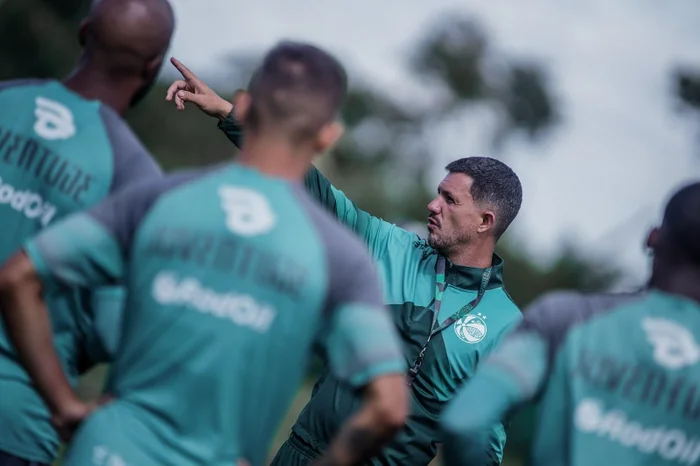 Fernando Alves / Juventude Fernando Alves / Juventude