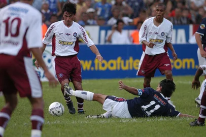 Jogo entre Caxias e Remo válido pela série B do Campeonato Brasileiro, em Belém, no estádio Evandro Almeira. Fonte: O Liberal Fotógrafo: Raimundo Pacó<!-- NICAID(973398) -->
