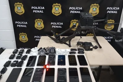 Polícia  frustra entrega de celulares em presídio do Apanhador ao derrubar drone com componentes avaliados em mais de R$ 150 mil <!-- NICAID(15605383) -->