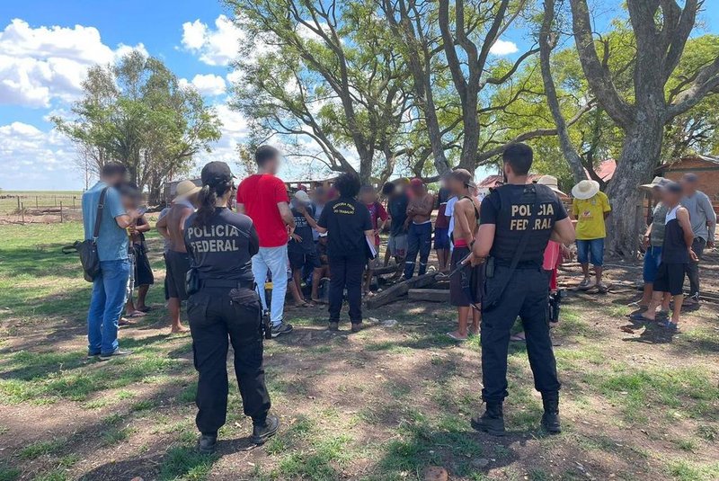 Trabalhadores em condições análogas à escravidão foram resgatados em propriedades rurais de Uruguaiana - Foto: Polícia Federal/Divulgação<!-- NICAID(15372352) -->