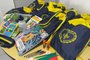 Organização entrega 100 kits com material escolar a crianças de Passo Fundo<!-- NICAID(15700185) -->
