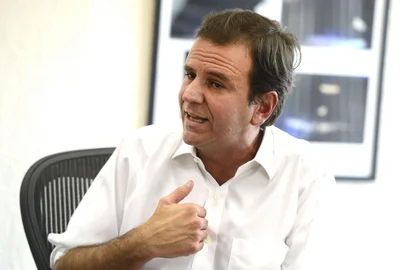 RIO DE JANEIRO, RJ, BRASIL - O prefeito Eduardo Paes fala à imprensa sobre a divulgação de conversa entre ele e o ex-presidente Lula<!-- NICAID(12081820) -->
