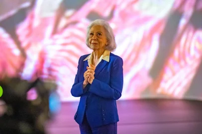 Fernanda Montenegro Especial 70 anos das novelas(10/11/2021)<!-- NICAID(15890351) -->
