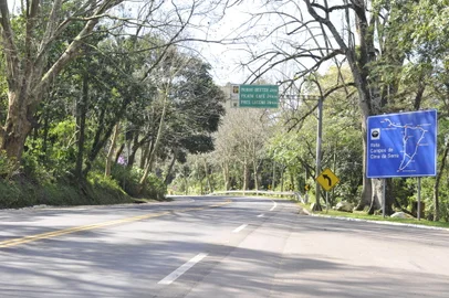 Rotas Alternativas Gramado.BR-116. Curva acentuada em Ivoti.<!-- NICAID(7394213) -->