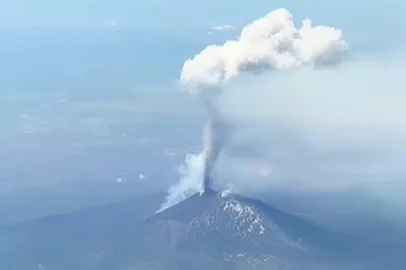 Vulcão Etna<!-- NICAID(16051558) -->