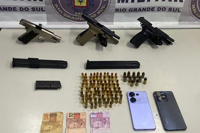 Material apreendido pela Brigada Militar em 8 de julho de 2025, em Porto Alegre<!-- NICAID(16075577) -->