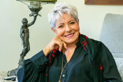 “Tudo é Momento”, de Marilia Frosi Galvao, ganha sessão de autógrafos na noite de 12 de setembro, na Galeria Municipal de Arte Gerd Bornheim, em Caxias do Sul.<!-- NICAID(15862127) -->