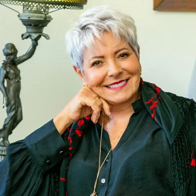 “Tudo é Momento”, de Marilia Frosi Galvao, ganha sessão de autógrafos na noite de 12 de setembro, na Galeria Municipal de Arte Gerd Bornheim, em Caxias do Sul.<!-- NICAID(15862127) -->