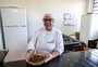 Da cozinha da infância a concurso nacional: merendeira de Caxias é finalista com receita de refogado de feijão com legumes