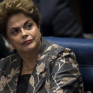 Então presidente Dilma Rousseff durante julgamento do impeachment no Senado, em 2016.<!-- NICAID(15517463) -->