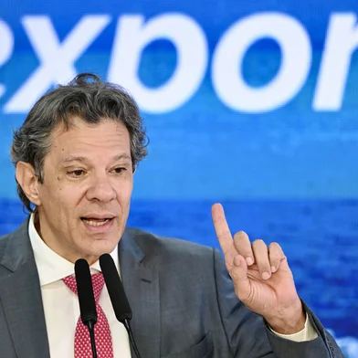 Brazil's Finance Minister Fernando Haddad delivers a speech during the signing of the new export incentive law at the Planalto Palace in Brasilia on July 28, 2025. (Photo by EVARISTO SA / AFP)Editoria: FINLocal: BrasíliaIndexador: EVARISTO SASecao: economy (general)Fonte: AFPFotógrafo: STF<!-- NICAID(16089650) -->