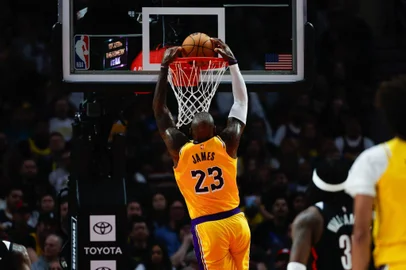 LeBron James, NBA. basquete