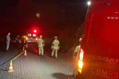 Mulher morre em acidente na RS-210, em São Martinho<!-- NICAID(15910722) -->