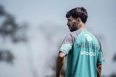 Treino do Juventude no CT em preparação par ao jogo com o Inter-SM. Na foto: atacante Gabriel Taliari.<!-- NICAID(16205433) -->