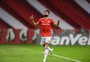 Com 37 atletas, Inter planeja reduzir grupo de jogadores para contratar Aránguiz e Yuri Alberto