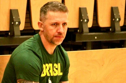 Rafael Plein é o fisioterapeuta da seleção brasileira masculina de basquete, que disputará os Jogos Olímpicos de Paris.<!-- NICAID(15820329) -->