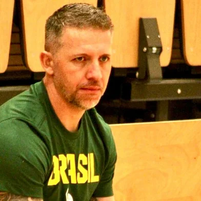 Rafael Plein é o fisioterapeuta da seleção brasileira masculina de basquete, que disputará os Jogos Olímpicos de Paris.<!-- NICAID(15820329) -->