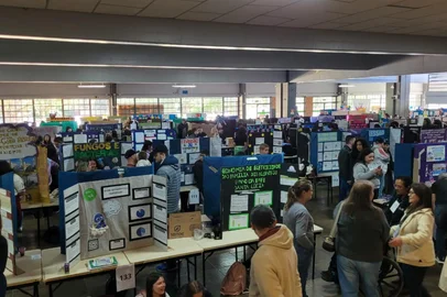 Da natureza à tecnologia, estudantes mostram descobertas e soluções em mostra científica da rede municipal de Caxias do Sul.<!-- NICAID(16389474) -->