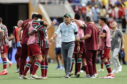 CHARLOTTE, ORLANDO, EUA, 04/07/2025: Renato Portaluppi comemora a vitória do Fluminense sobre o Al Hilal, em Charlotte, pelas quartas de finais da Copa do Mundo de Clubes da FIFA 2025, Camping World Stadium. Foto: Lucas Merçon/Fluminense F.C..IMPORTANTE: Imagem destinada a uso institucional e divulgaÃ§Ã£o, seuuso comercial estÃ¡ vetado incondicionalmente por seu autor e oFluminense Football Club.Ã obrigatÃ³rio mencionar o nome do autor ouusar a imagem..IMPORTANT: Image intended for institutional use and distribution.Commercial use is prohibited unconditionally by its author andFluminense Football Club. It is mandatory to mention the name of theauthor or use the image..IMPORTANTE: ImÃ¡gen para uso solamente institucional y distribuiciÃ³n. Eluso comercial es prohibido por su autor y por el Fluminense FootballClub. Ãs mandatÃ³rio mencionar el nombre del autor ao usar el imÃ¡gen.Indexador: Lucas MerÃ§on<!-- NICAID(16073868) -->
