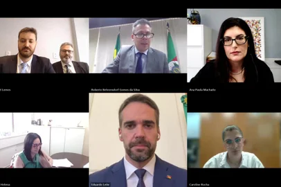 O governador Eduardo Leite prestou depoimento nesta sexta-feira (6) no processo contra a vereadora reeleita Comandante Nádia (PL) na Justiça Eleitoral. A ação, movida pelo também vereador Roberto Robaina (PSOL), pede a cassação do registro da candidatura de Nádia por participação em evento no dia 30 de setembro, a seis dias da eleição deste ano.<!-- NICAID(15930433) -->