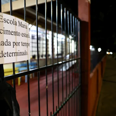 Estação, RS, Brasil, 08-07-2025– Ataque a faca em escola municipal deixa uma criança morta e outras três pessoas feridas na manhã desta terça-feira (8), em Estação, no norte do Rio Grande do Sul. O crime ocorreu por volta das 10h na Escola Maria Nascimento Giacomazzi, no centro da cidade. Foto: Jefferson Botega/Agência RBSIndexador: jeff botega<!-- NICAID(16076200) -->