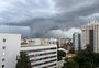 Temporal com vento forte e granizo atinge Porto Alegre; veja vídeo