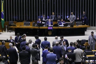 Câmara aprova projeto que altera regras de licenciamento ambiental<!-- NICAID(16082617) -->