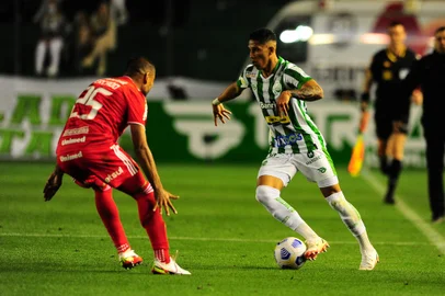 CAXIAS DO SUL, RS, BRASIL, 10/11/2021. Juventude x Inter, jogo válido pela 31ª rodada da série A do Campeonato Brasileiro e realizado no estádio Alfredo Jaconi. (Porthus Junior/Agência RBS)<!-- NICAID(14937901) -->