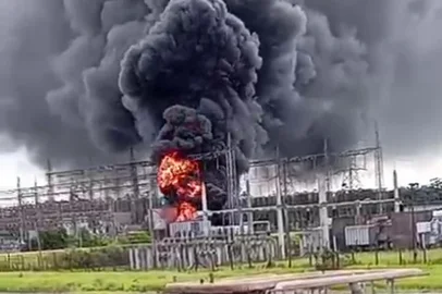 Incêndio em subestação de energia no Polo Petroquímico (14/02/2025)<!-- NICAID(15976842) -->