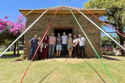 Casa de Pedra Cercato<!-- NICAID(14977147) -->
