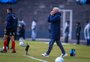 "O resultado é o que menos interessa", diz Luís Castro após vitória do Grêmio em amistoso contra o Cascavel